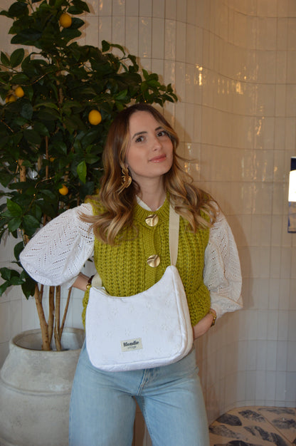 Sac crossbody broderie anglaise fabriqué à partir de tissus vintage mode durable mode responsable fabriqué à la main 