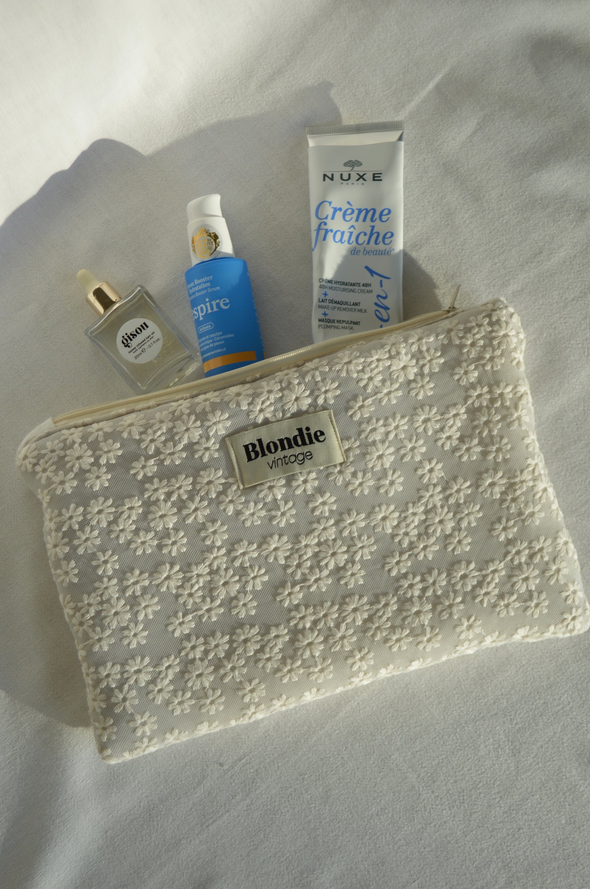 Grande pochette broderie à fleurs fabriqué à partir de tissus vintage mode durable mode responsable fabriqué à la main