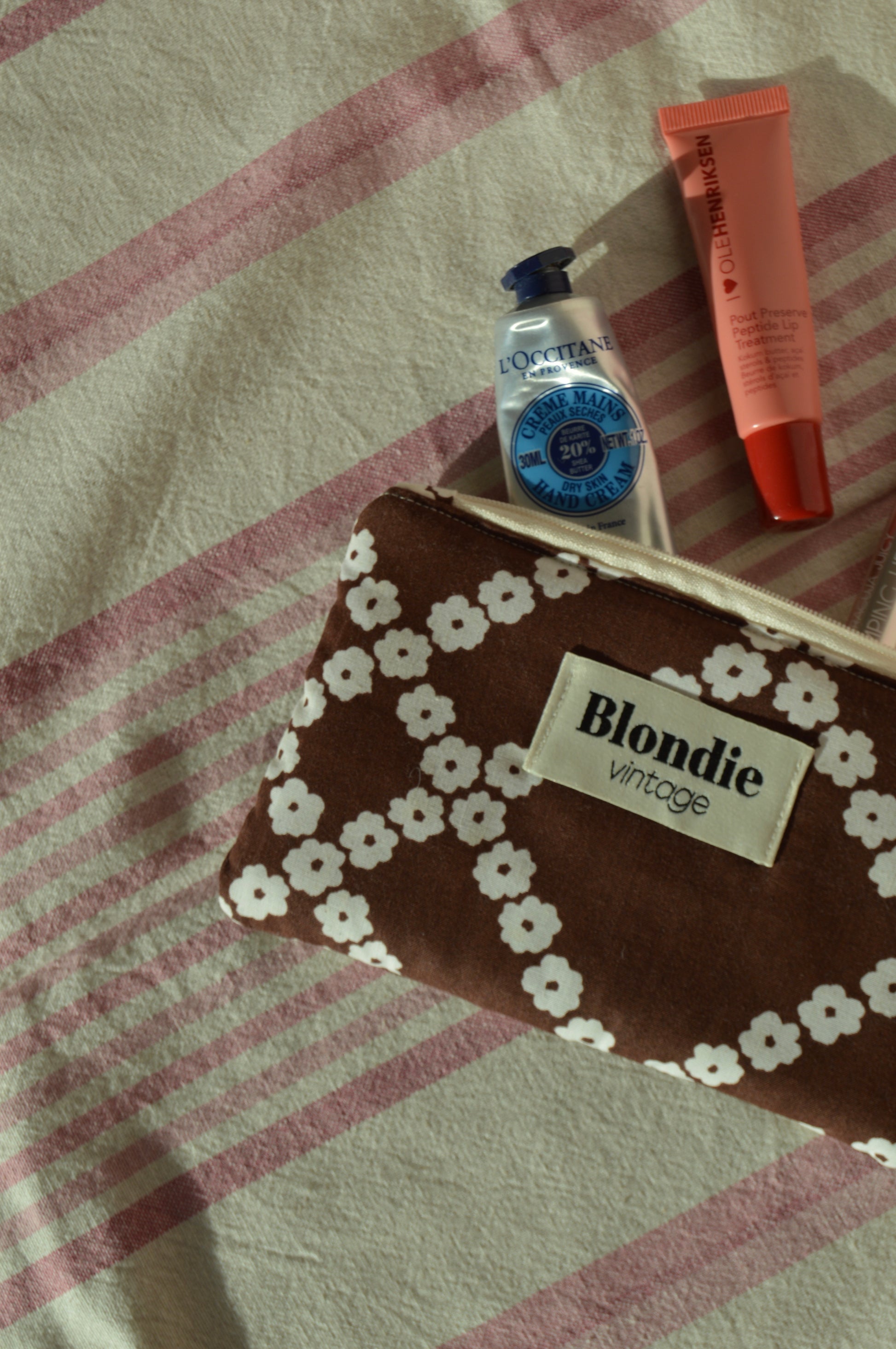 Mini pochette, portefeuille, fabriqué à partir de taie de tissus vintage mode durable mode responsable fabriqué à la main 