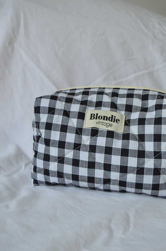 Trousse de toilette vichy rouge fabriqué à partir de taie de tissus vintage mode durable mode responsable fabriqué à la main 