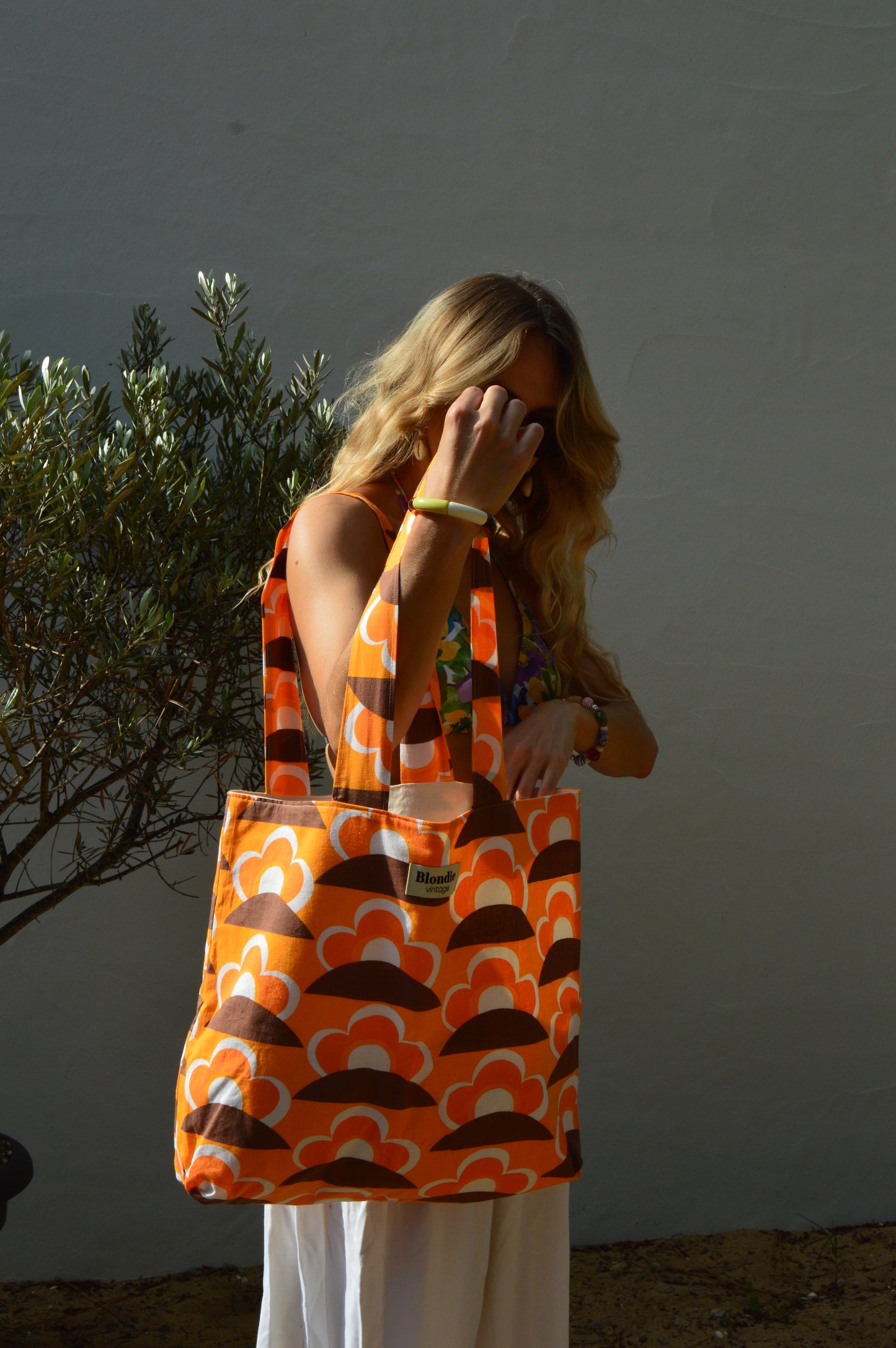 Cabas fabriqué à partir de tissus vintage à la main, sac de place upcyclés 
