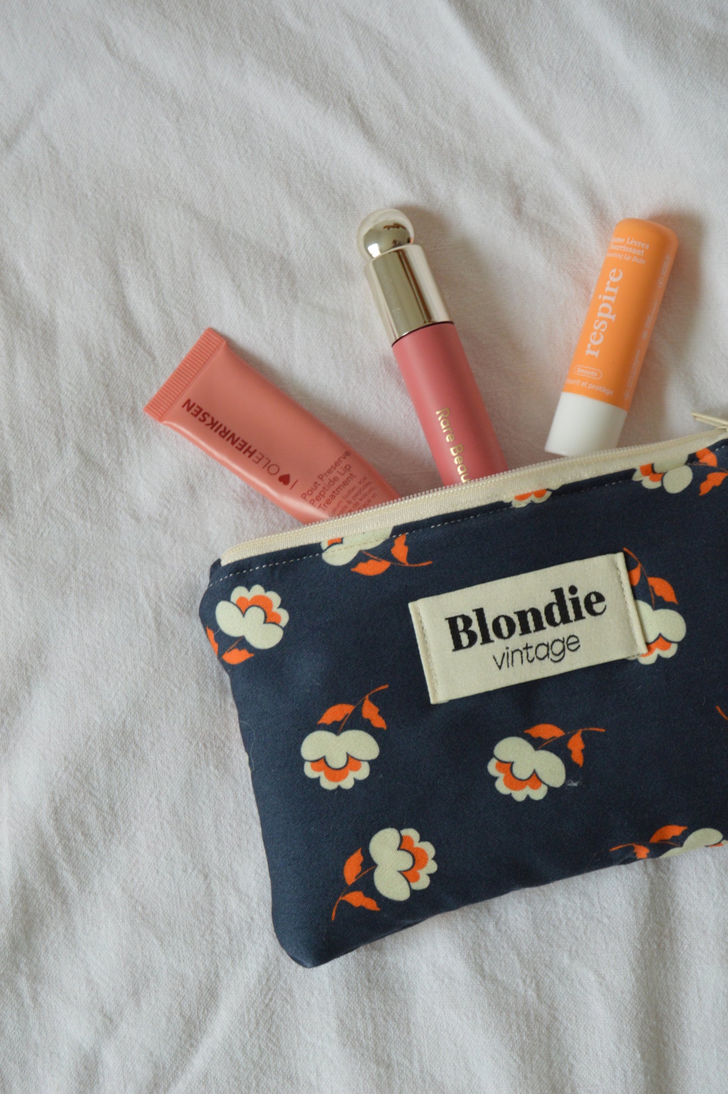 Mini Pochette fleurie bleu fabriqué à partir de tissus vintage mode durable mode responsable fabriqué à la main 