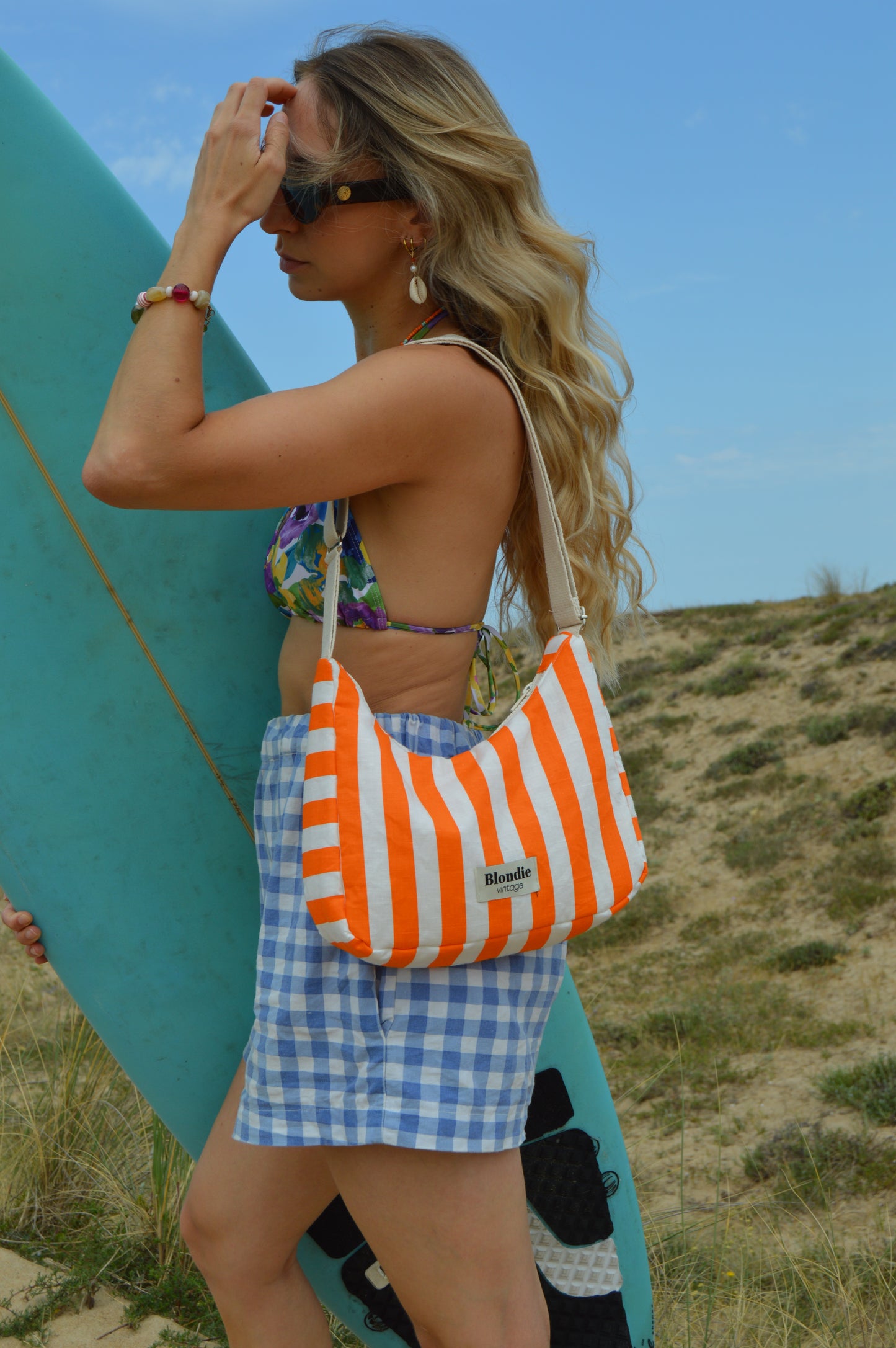 Sac crossbody rayé orange fabriqué à partir de tissus vintage mode durable mode responsable fabriqué à la main 