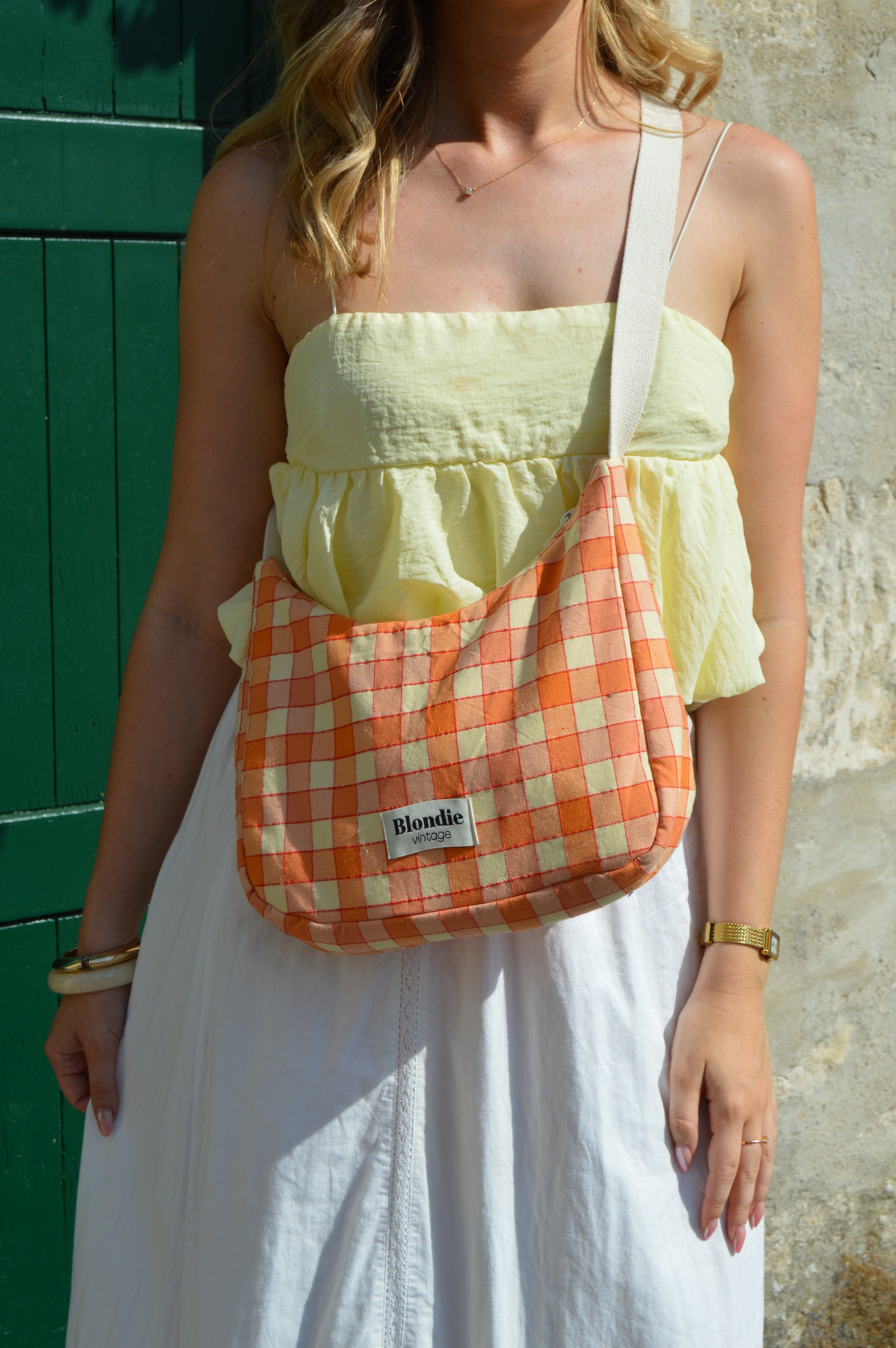 Sac crossbody carreaux orange fabriqué à partir de tissus vintage mode durable mode responsable fabriqué à la main 