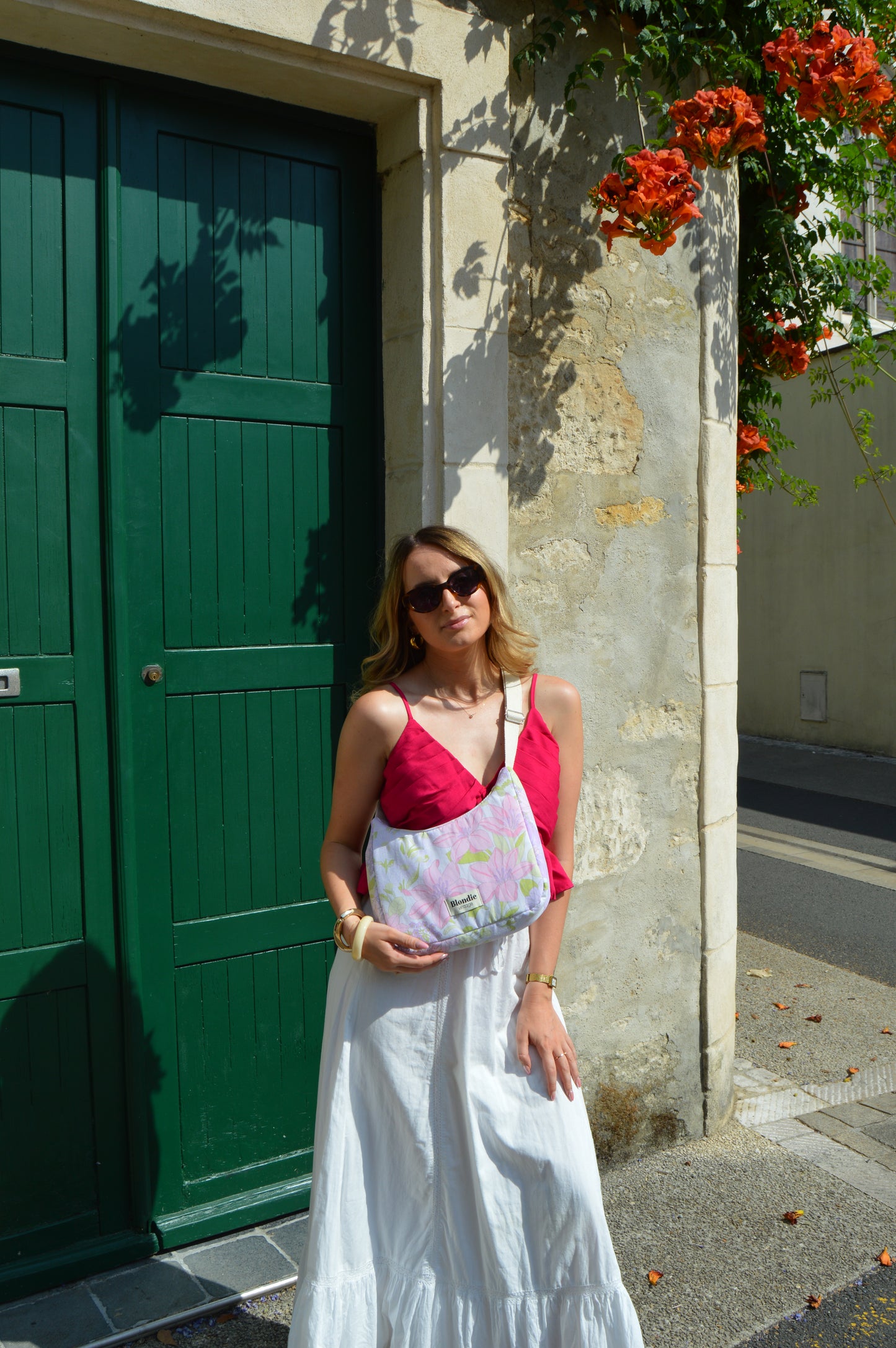 Sac crossbody fleuri fabriqué à partir de tissus vintage mode durable mode responsable fabriqué à la main 