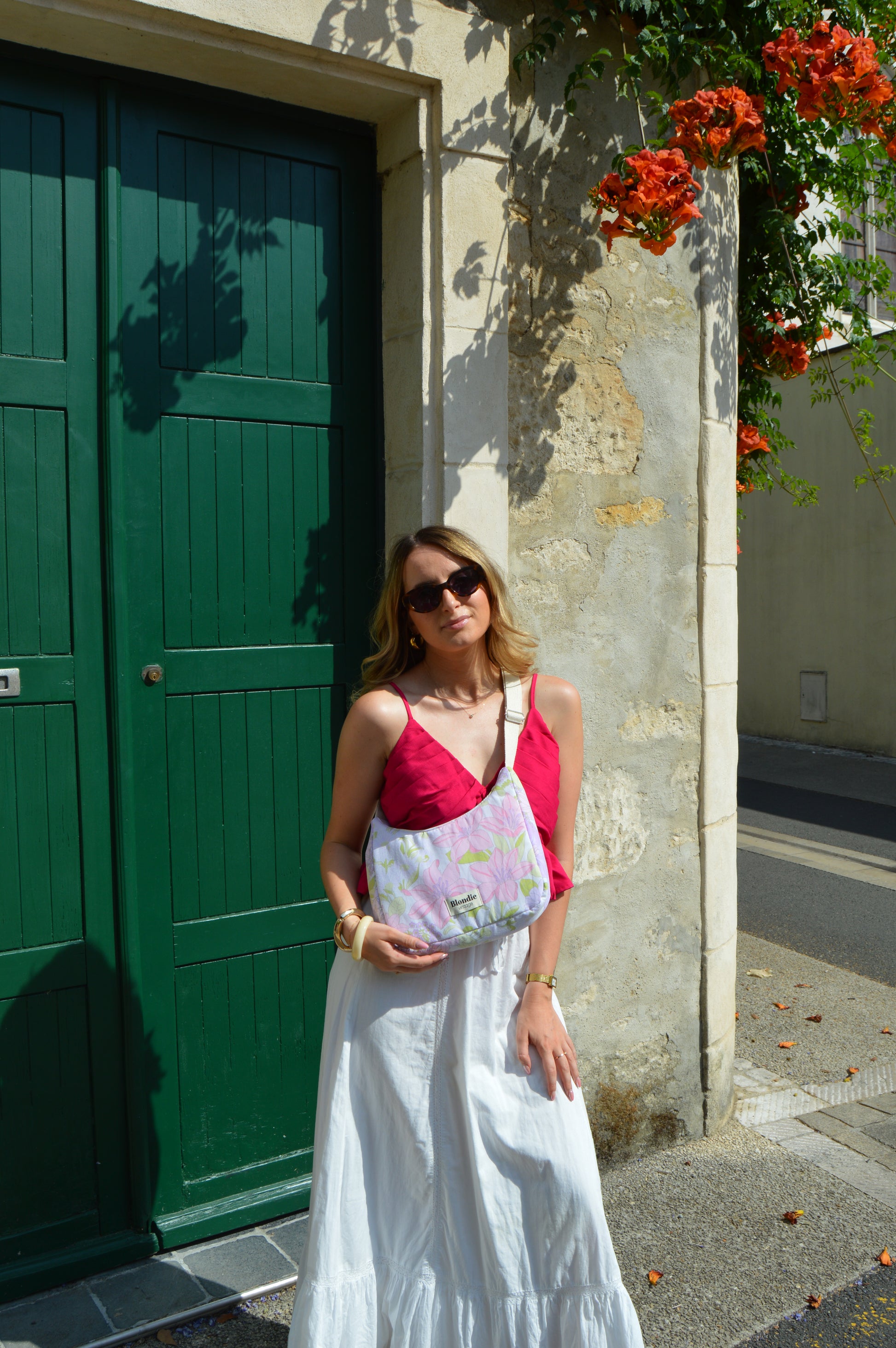 Sac crossbody fleuri fabriqué à partir de tissus vintage mode durable mode responsable fabriqué à la main 