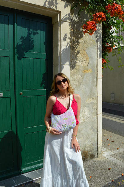 Sac crossbody fleuri fabriqué à partir de tissus vintage mode durable mode responsable fabriqué à la main 