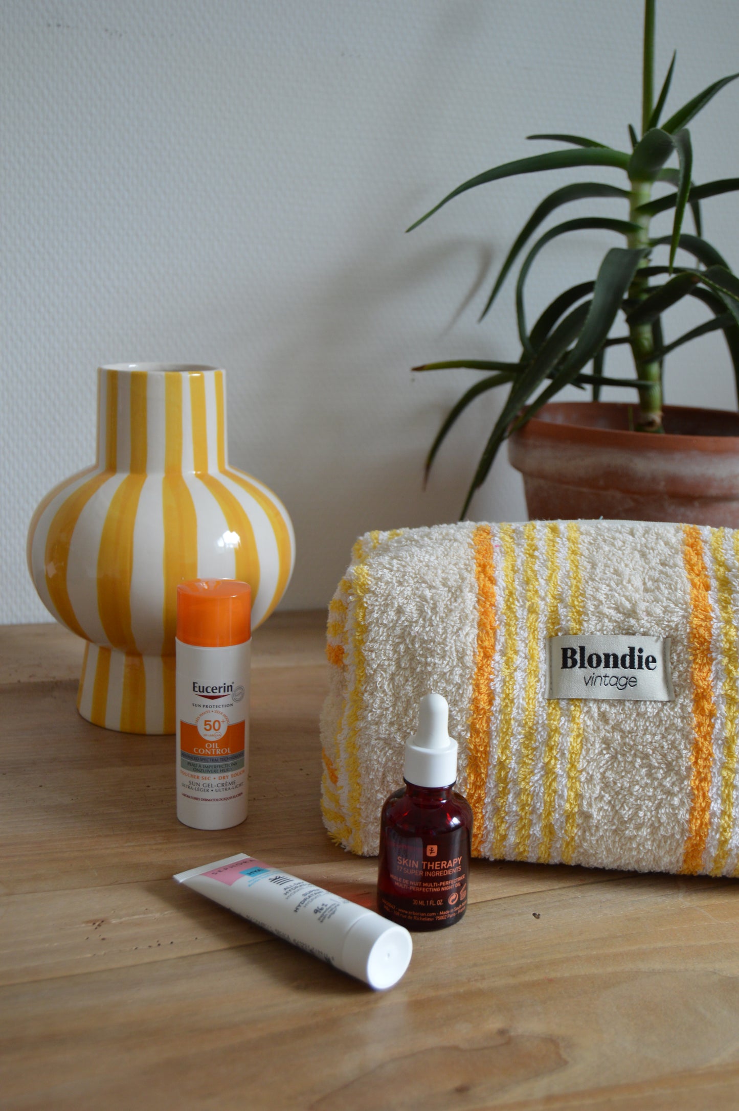 trousse de toilette en éponge