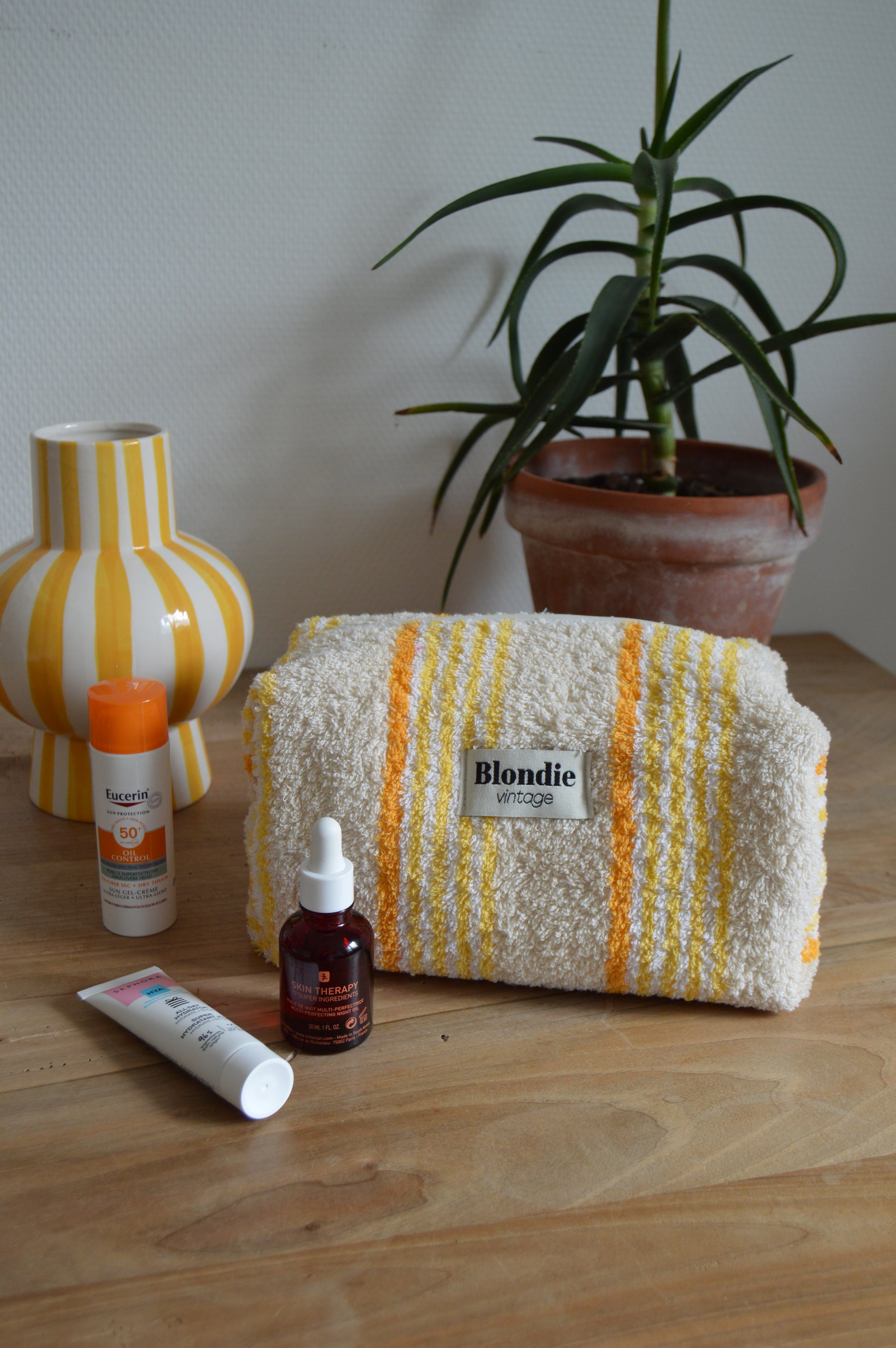 trousse de toilette en éponge