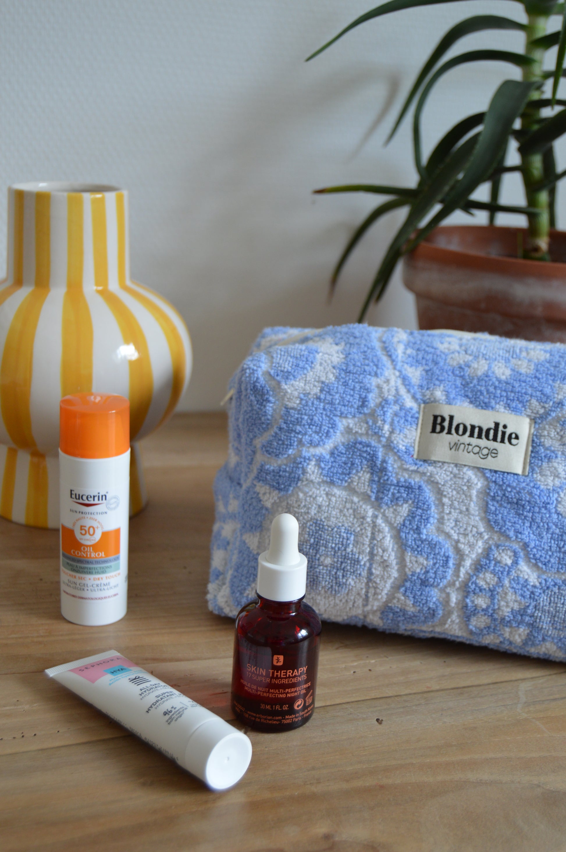 trousse de toilette en éponge