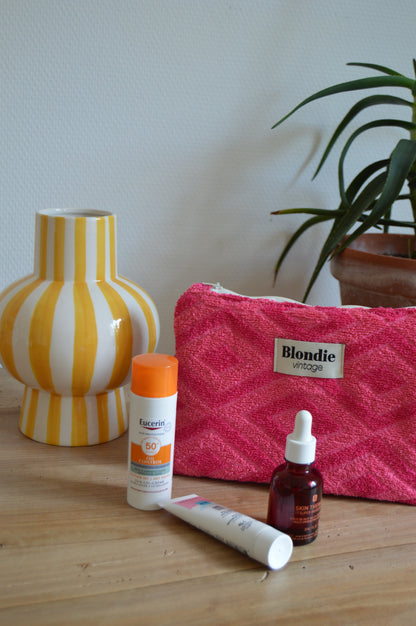 Moyenne pochette losange rose en éponge