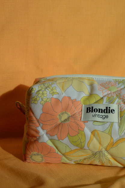 Trousse de toilette fleurs vintage orange