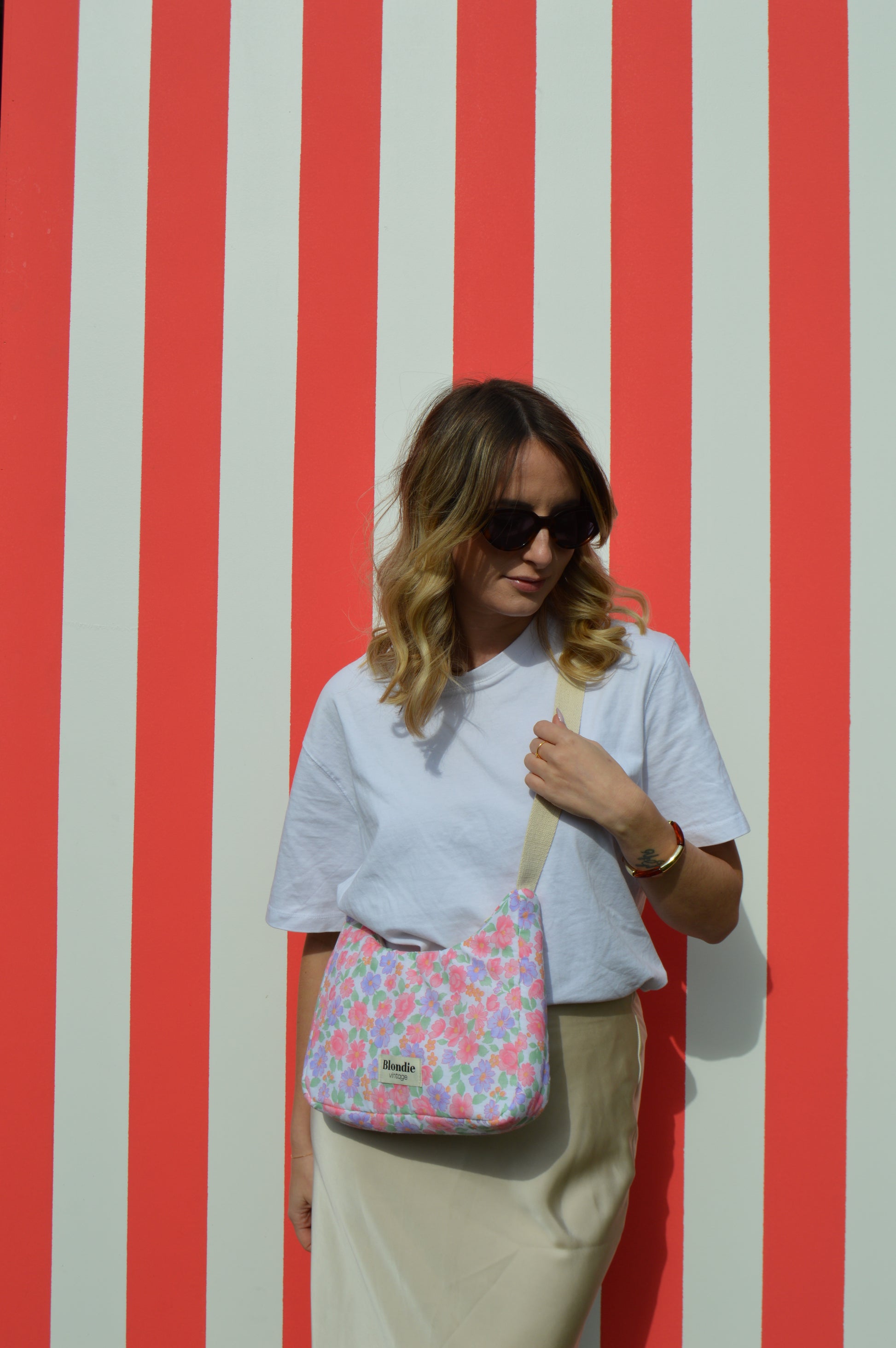 Sac upcyclé fleurie fait à la main en France