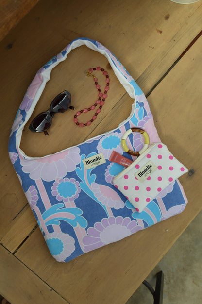 sac boho fleurs vintage  fabriquée à partir de tissus vintage à la main 
