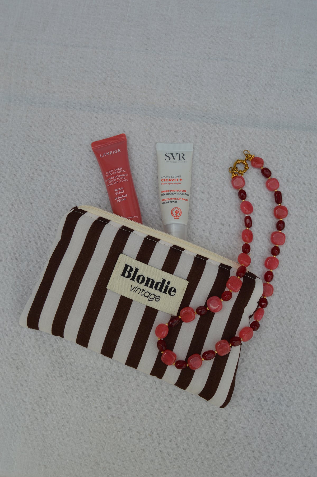 Mini pochette rayé marron confectionnée à la main à partir d'un tissu vintage upcyclé