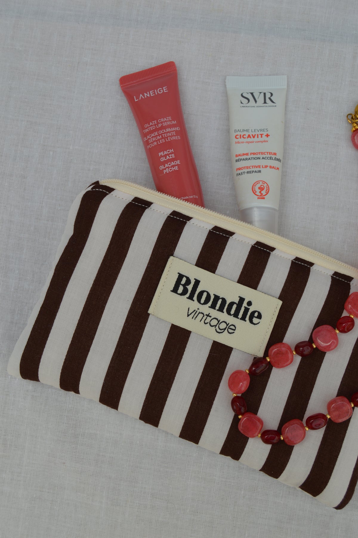 Mini pochette rayé marron confectionnée à la main à partir d'un tissu vintage upcyclé