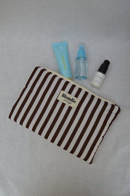 Pochette velours kaki confectionnée à la main à partir d'un tissu vintage upcyclé