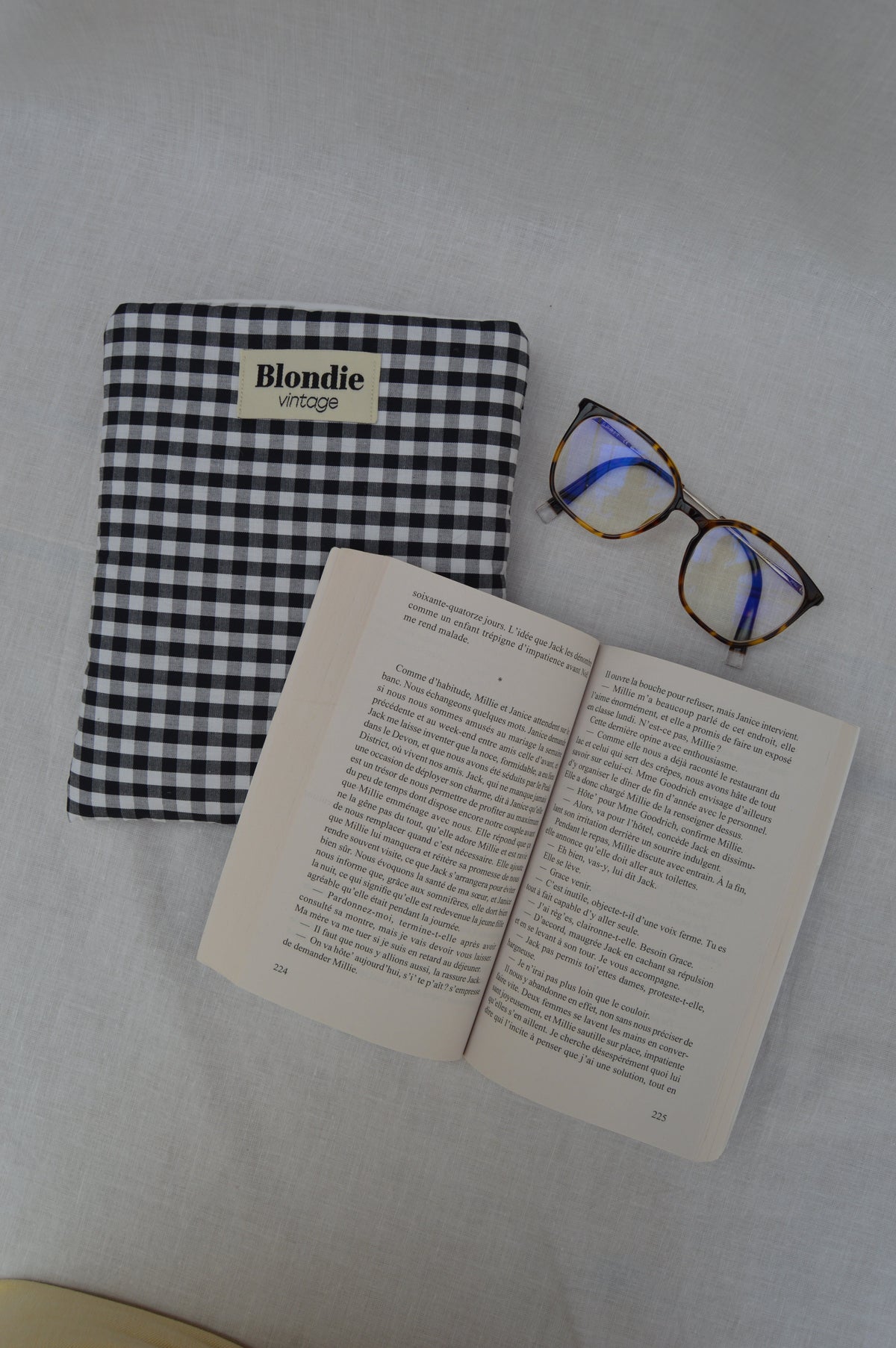Housse de livre vichy noir fabriqué à partir de tissu vintage mode durable mode responsable fabriqué à la main