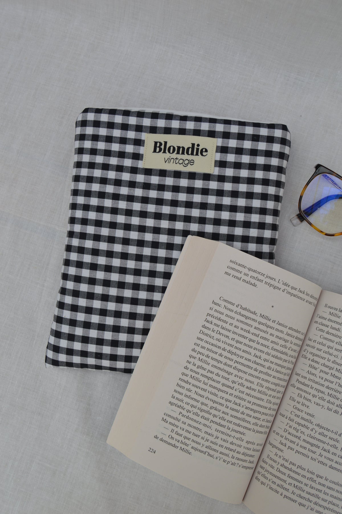 Housse de livre vichy noir fabriqué à partir de tissu vintage mode durable mode responsable fabriqué à la main