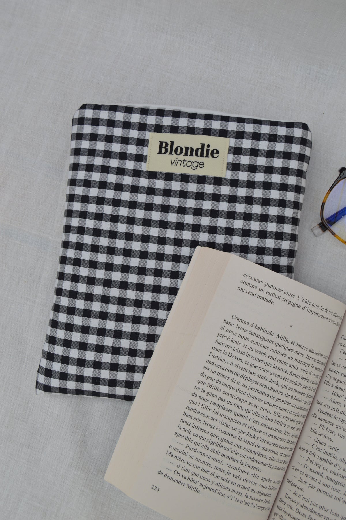 Housse de livre vichy noir fabriqué à partir de tissu vintage mode durable mode responsable fabriqué à la main