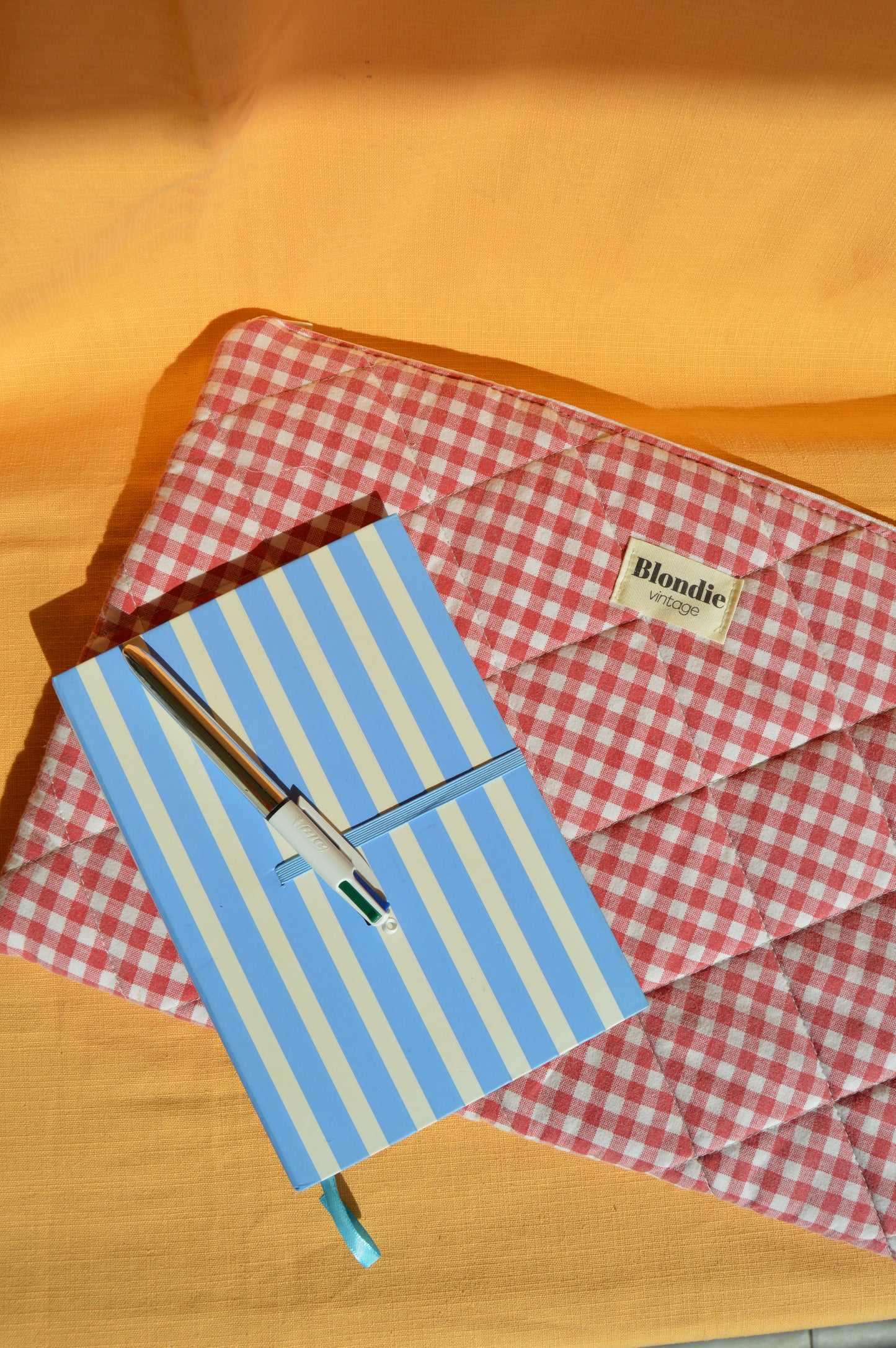 Housse d'ordinateur 15/16" vichy rouge