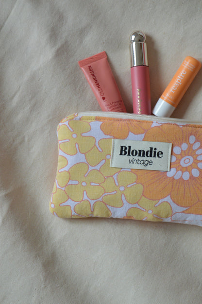 Mini Pochette fleurs orange fabriqué à partir de tissus vintage mode durable mode responsable fabriqué à la main 