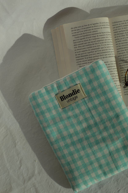 Housse de livre Vichy turquoise fabriqué à partir de tissu  vintage mode durable mode responsable fabriqué à la main