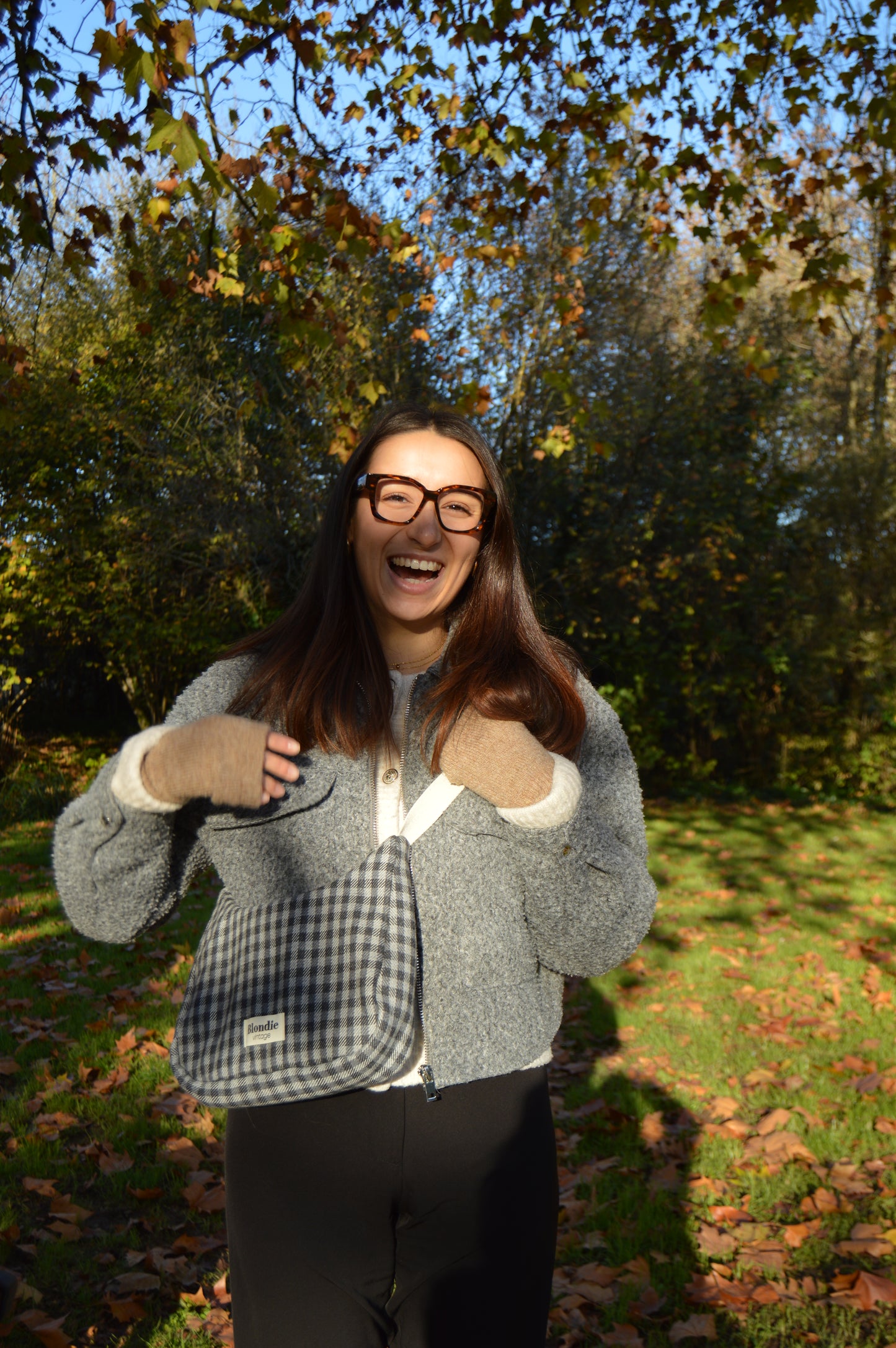 Sac crossbody tartan gris fabriqué à partir de tissus vintage mode durable mode responsable fabriqué à la main 