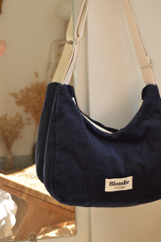 Sac crossbody velours bleu vintage fabriqué à partir de tissus vintage mode durable mode responsable fabriqué à la main 