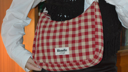 Sac crossbody vichy rouge fabriqué à partir de tissus vintage mode durable mode responsable fabriqué à la main 