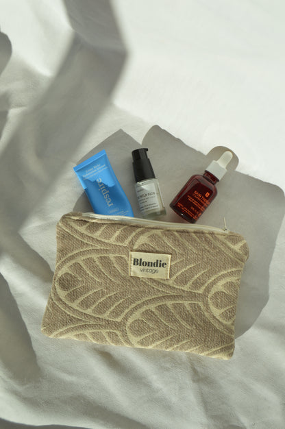 Pochette velours beige en tissu vintage upcyclé, faite main en France par Blondie vintage