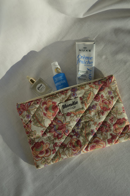 Grande pochette broderie à fleurs fabriqué à partir de tissus vintage mode durable mode responsable fabriqué à la main