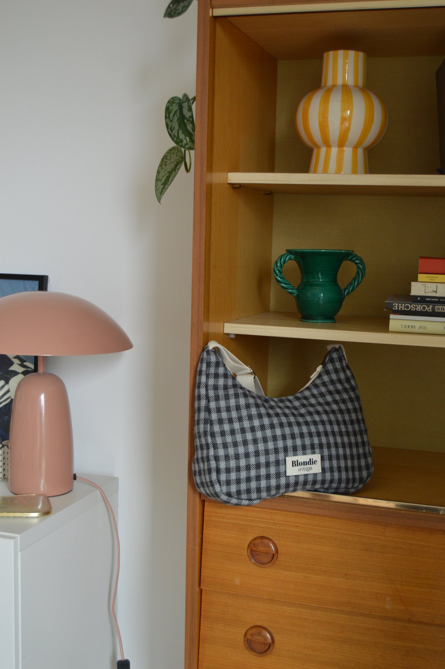 Sac crossbody tartan gris fabriqué à partir de tissus vintage mode durable mode responsable fabriqué à la main 