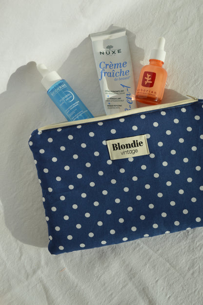 Pochette à pois bleu fabriqué à partir de tissus vintage mode durable mode responsable fabriqué à la main 
