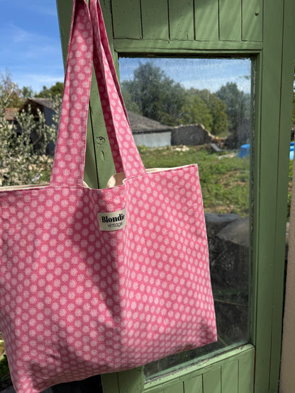 cabas fleurie rose fabriquée à partir de tissus vintage à la main avec biais coloré