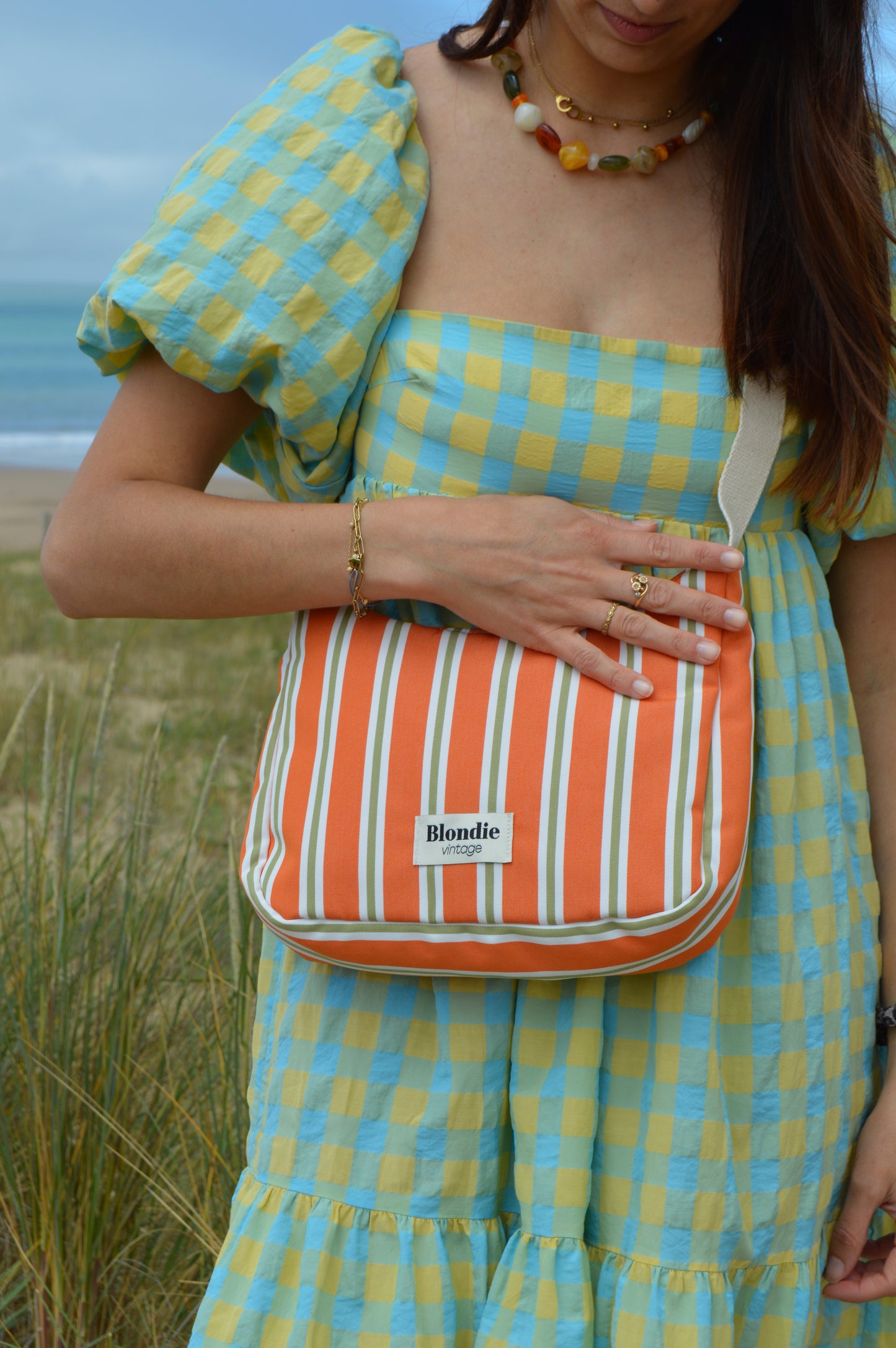 sac bandoulière fabriqué à la main à partir de tissus vintages rayé orange mode durable 