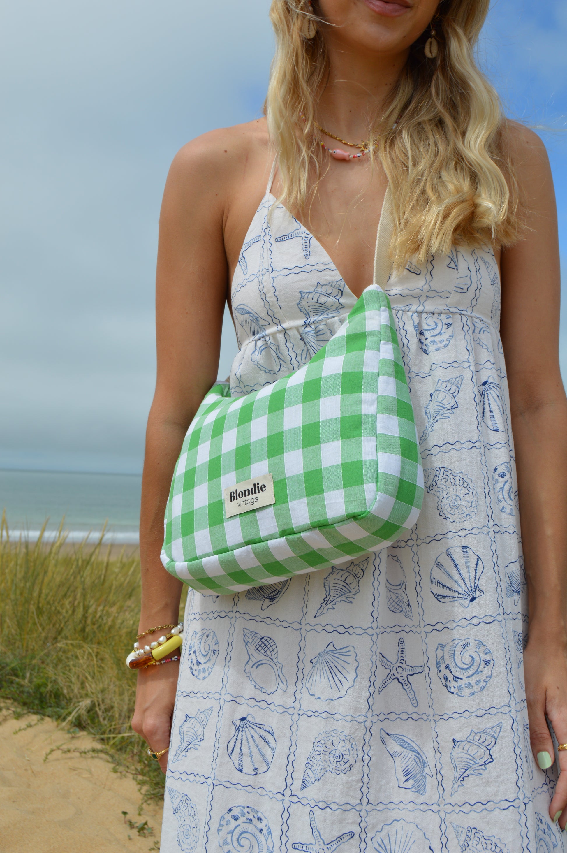 sac bandoulière vichy vert fabriquée à la main à partir de tissus vintages upcyclés mode durable