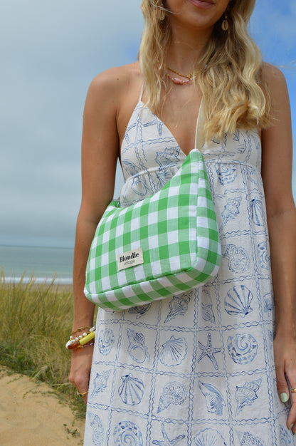 sac bandoulière vichy vert fabriquée à la main à partir de tissus vintages upcyclés mode durable