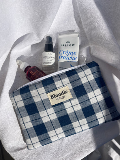 Moyenne pochette à carreaux bleu